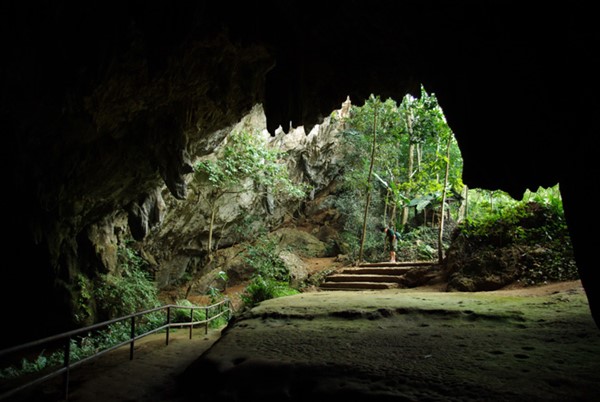 ถ้ำหลวง ขุนน้ำนางนอนจังหวัดเชียงราย