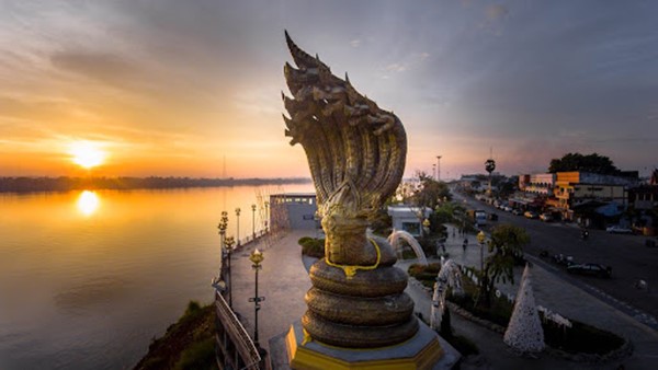 พญาศรีสัตตนาคราชนครพนม