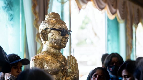 ดูแนวทางเลขเด็ดคนดังปังไม่หยุดมีใครกันบ้างต้องตามไปดู